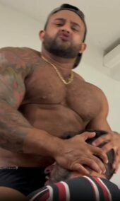 Onlyfans – Massimo Arad and Taua Alves